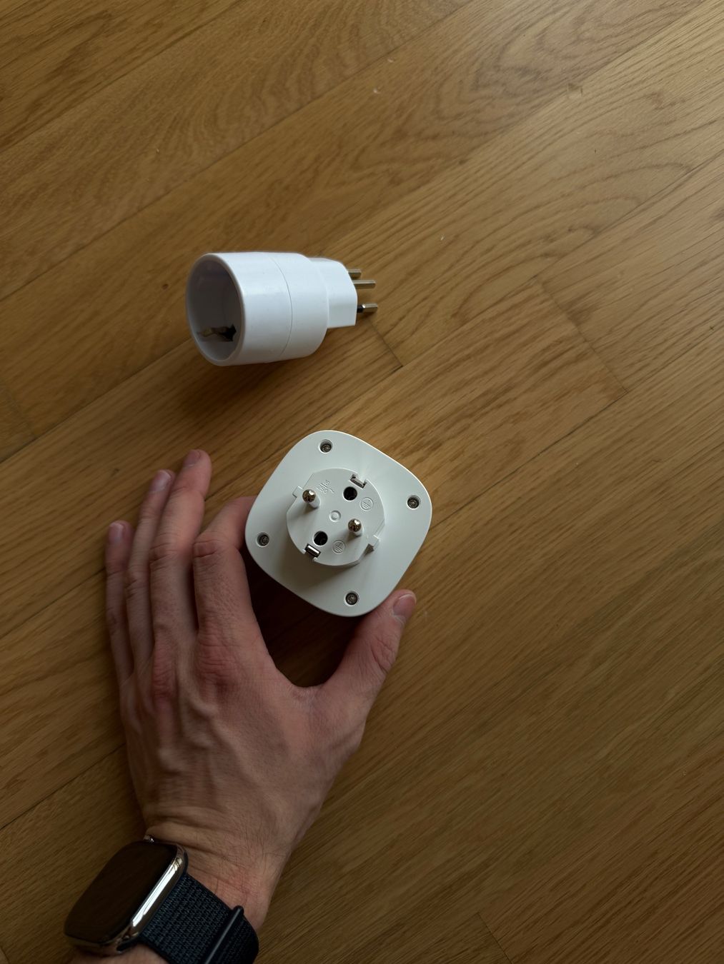 Spine: Meross Smart Steckdose inklusive Adapter – Nuovo (secondo la descrizione) da Dübendorf venduto da cendre 1