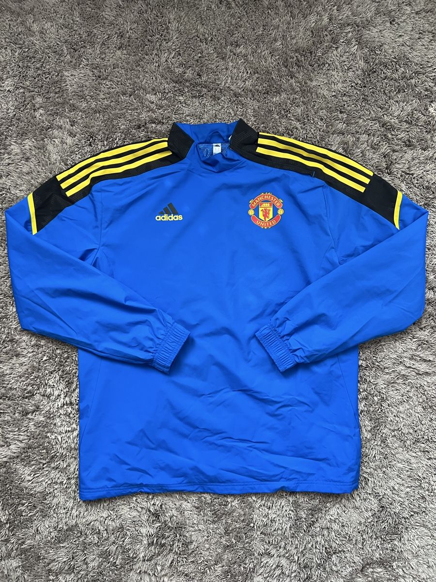 Manchester United Leibchen & Hosen: Manchester United blauer Pullover – Neu (gemäss Beschreibung) aus Herisau von ogkosta