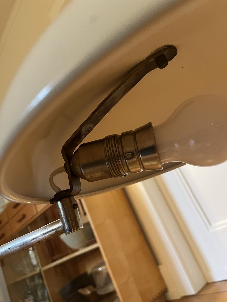 Amba Lampade: AMBA Bauhaus Tischlampe Quick 1500 beige – Usato da Zürich venduto da StudioCardin 5