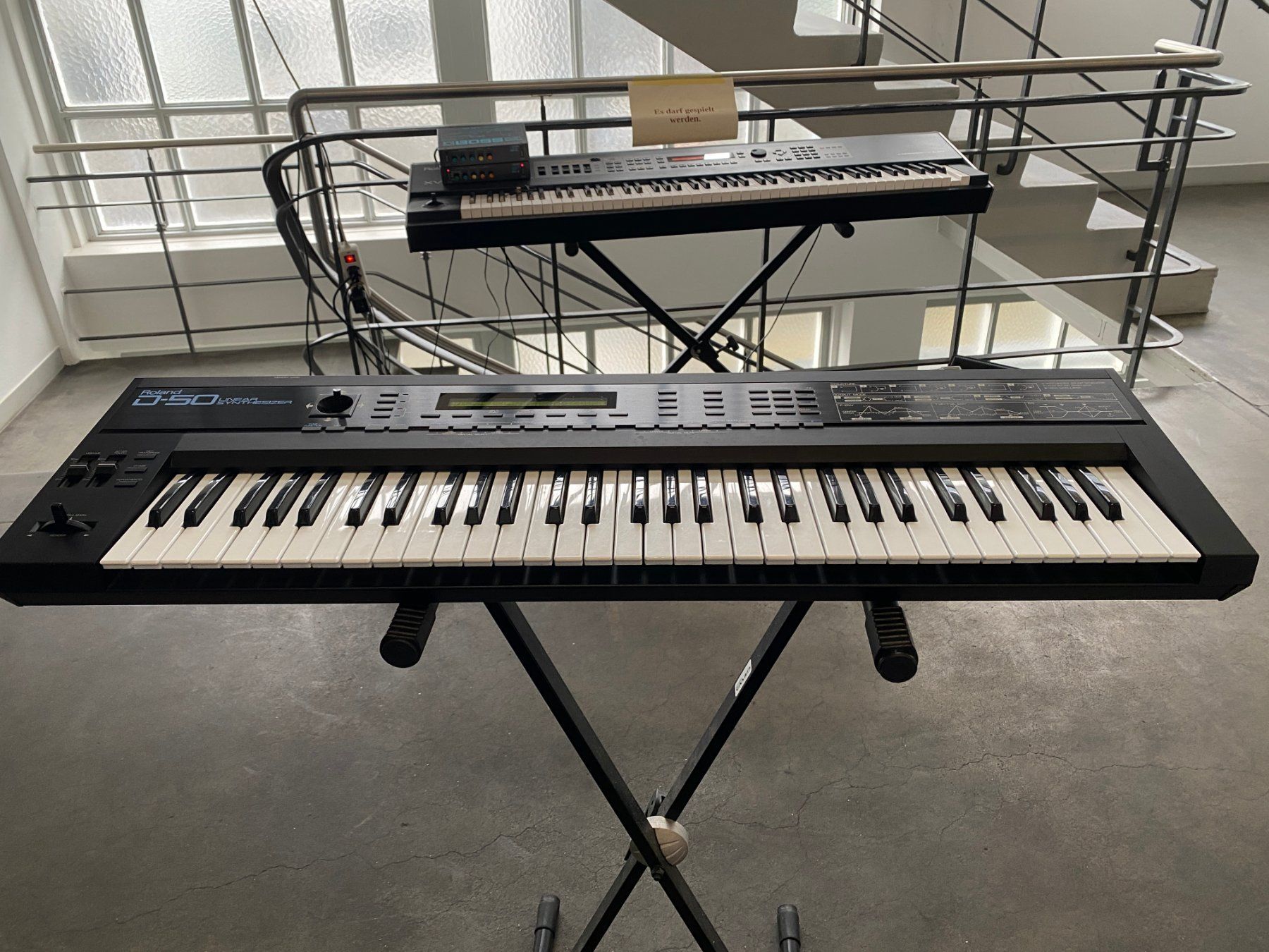 Roland Musikinstrumente: Roland D 50 – Gebraucht aus Ichertswil von Jazzbassplayer68 3