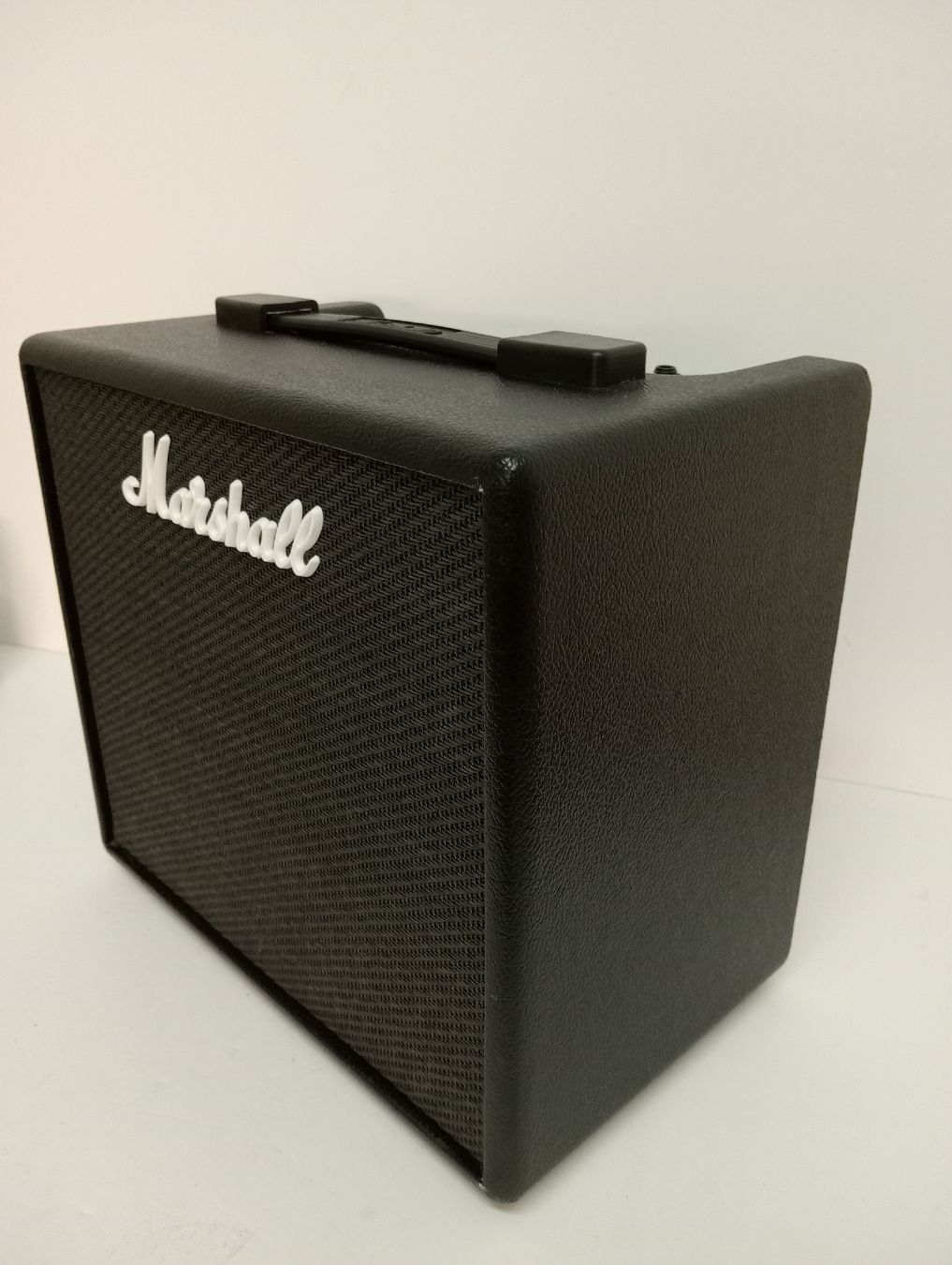 Marshall Amplificatori: Marshall CODE 25 mit BT – Usato da Allschwil venduto da Evgeniia78