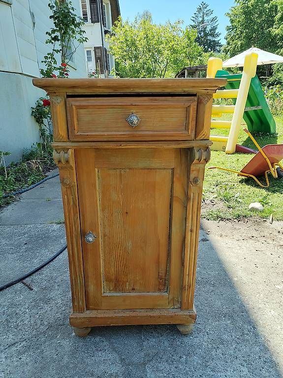 Commodes: Kommode aus Holz – D'occasion à Solothurn par luk_7cj5 4