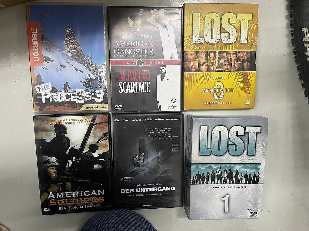 Tutti i DVDs: Div. DVD und Staffeln (LOST 1/3) – Usato da Täuffelen venduto da Cedu5