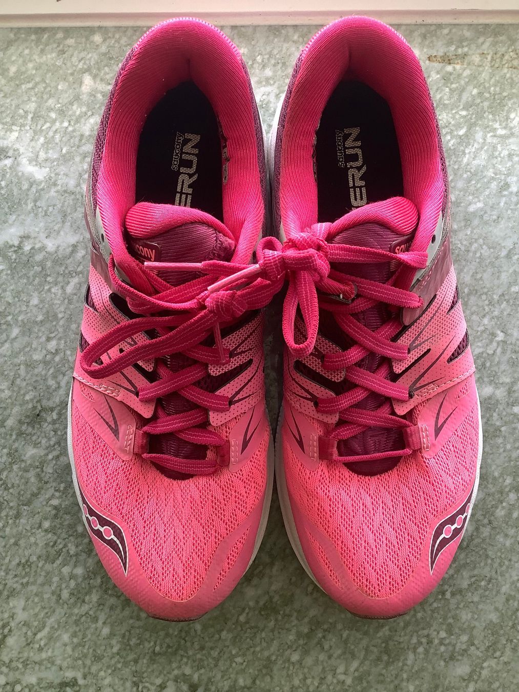 Saucony Scarpe da donna: Saucony - Jogging - Laufschuhe  /  Grösse 40 – Usato da Zürich venduto da Goworki