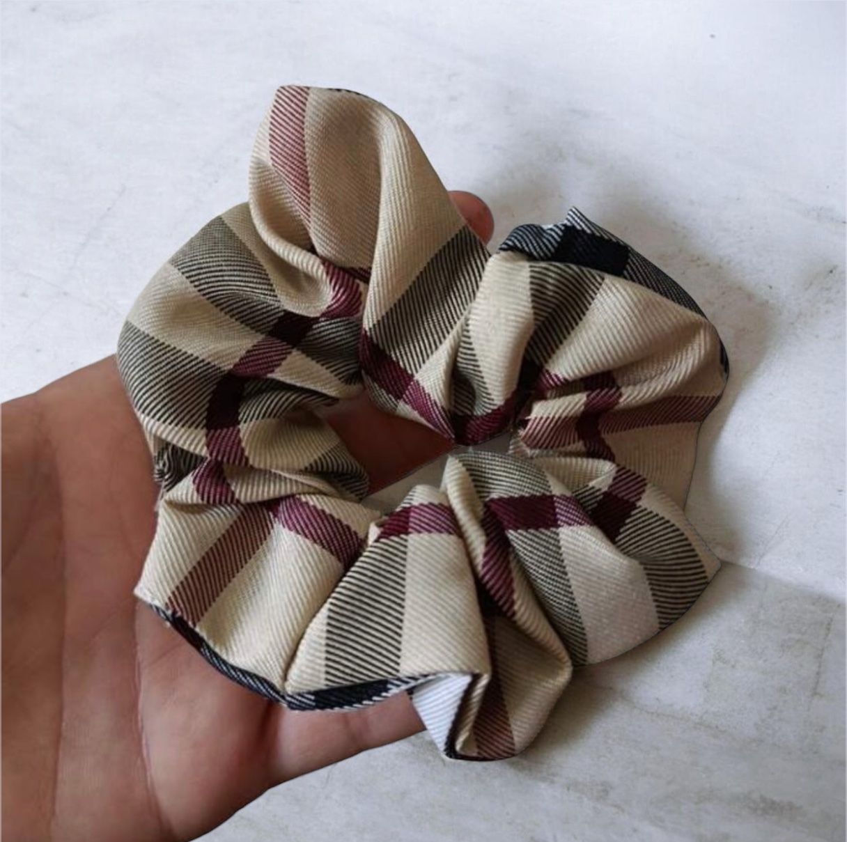 Accessori per capelli: Élastique pour cheveux – Nuovo e nell'imballaggio originale da Châtel-St-Denis venduto da Montclair_Swiss