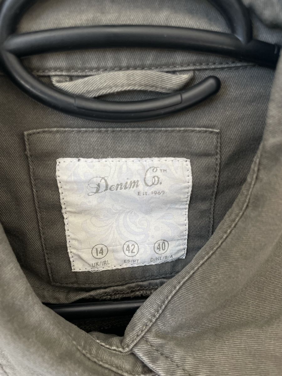 Giacche: Veste kaki avec détails ethniques – Usato da Cressier NE venduto da leiestla 3