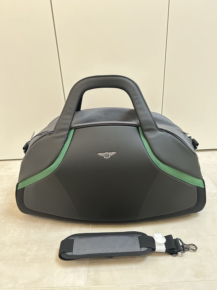 Bentley Sacs: Bentley Golf Techline Holdall bag – Neuf avec emballage d'origine à Ascona par evam81