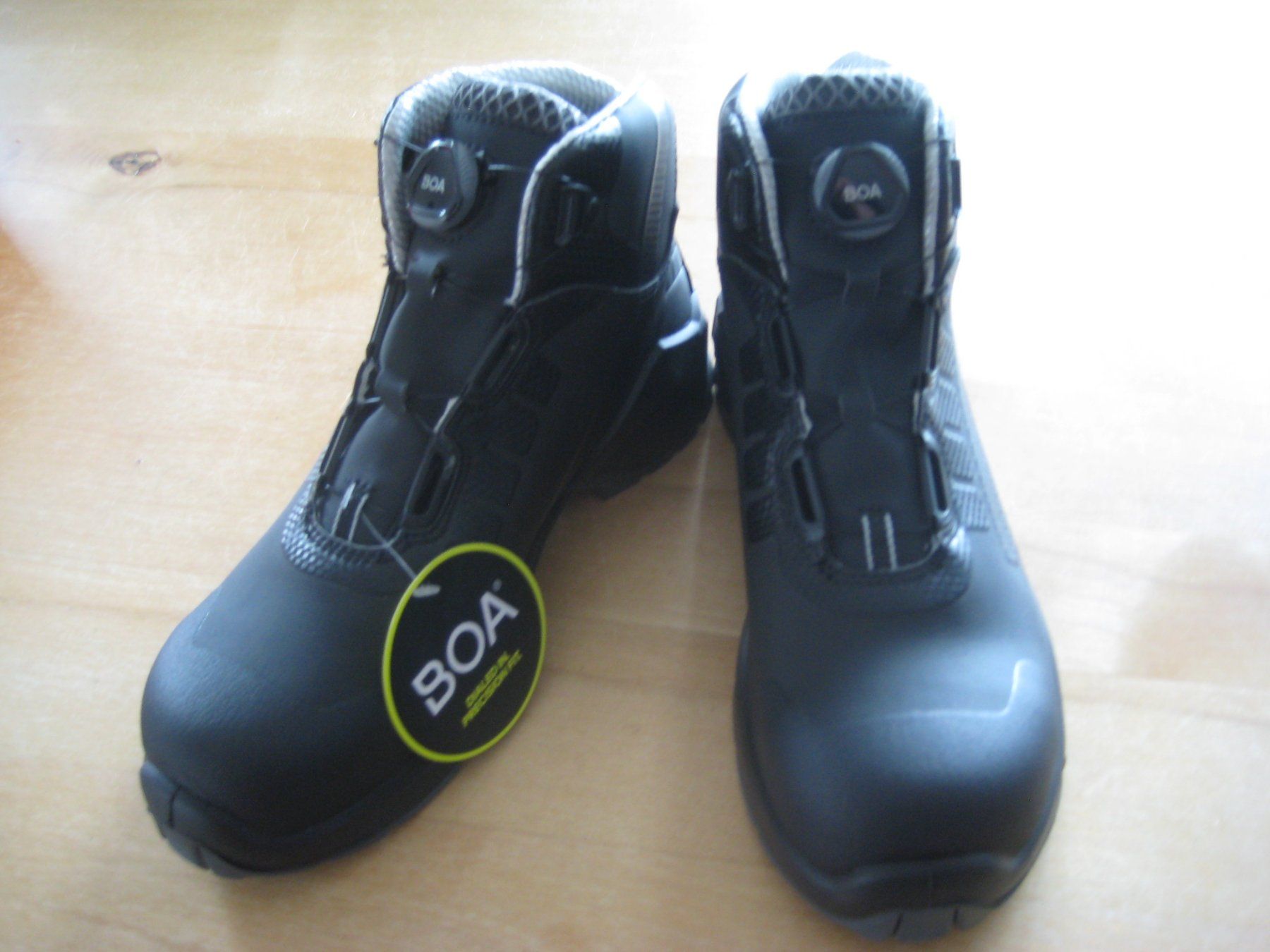 Scarpe da uomo: ESD Sicherheitsschuhe Steitz BOA Schnürsystem Gr.42 W10 – Nuovo e nell'imballaggio originale da Wichtrach venduto da christaN2