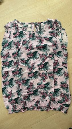 Bluse mit Blumenmuster rosa Grösse 40