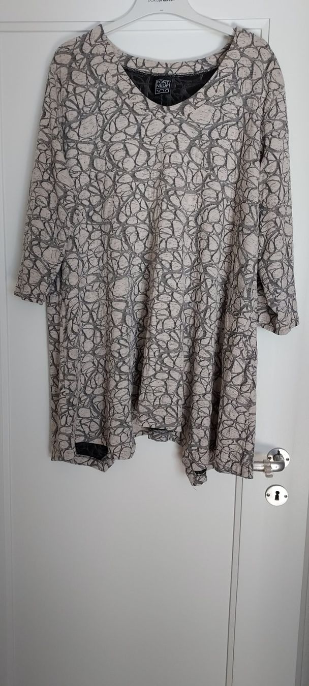T-Shirts: Shirt von Pont Neuf – Gebraucht aus Ostermundigen von Chrigu1957