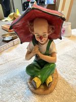 Sammler Clown Figur im Regen (v)