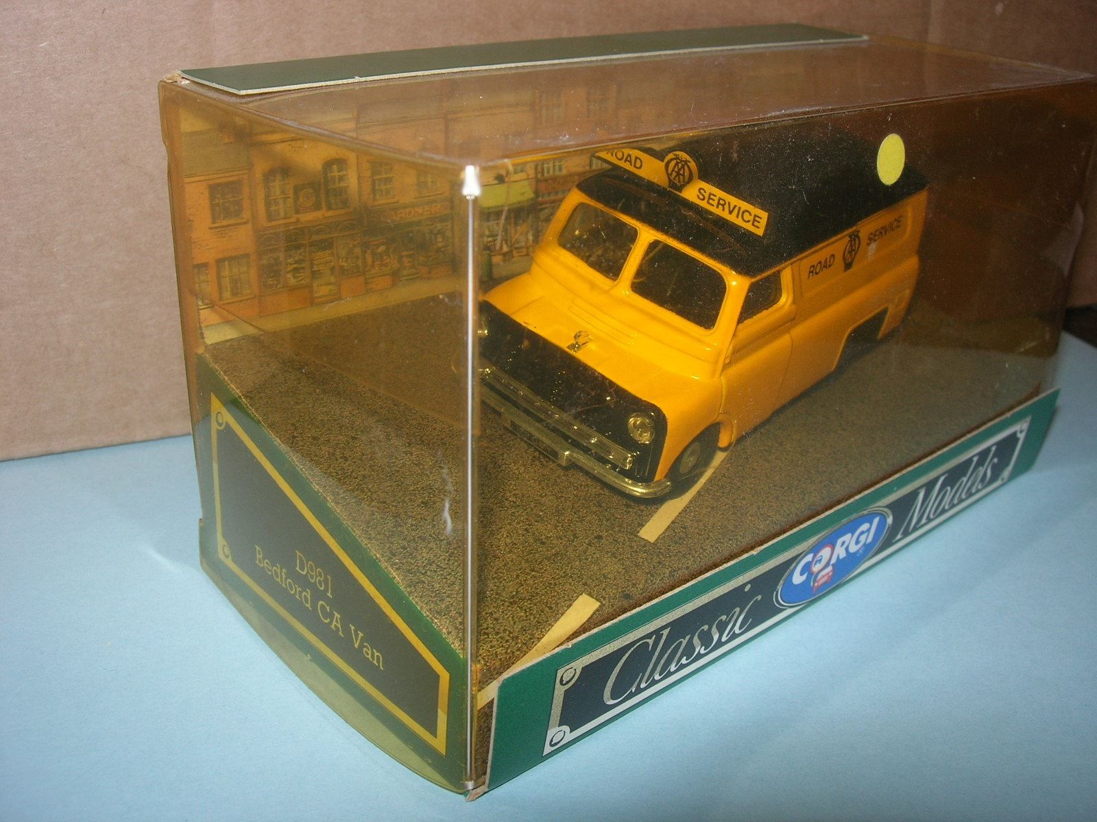 Corgi Toys Modellini d'auto: Bedford CA Van  * Corgi 1:43 – Nuovo e nell'imballaggio originale da Hornussen venduto da Amw 5