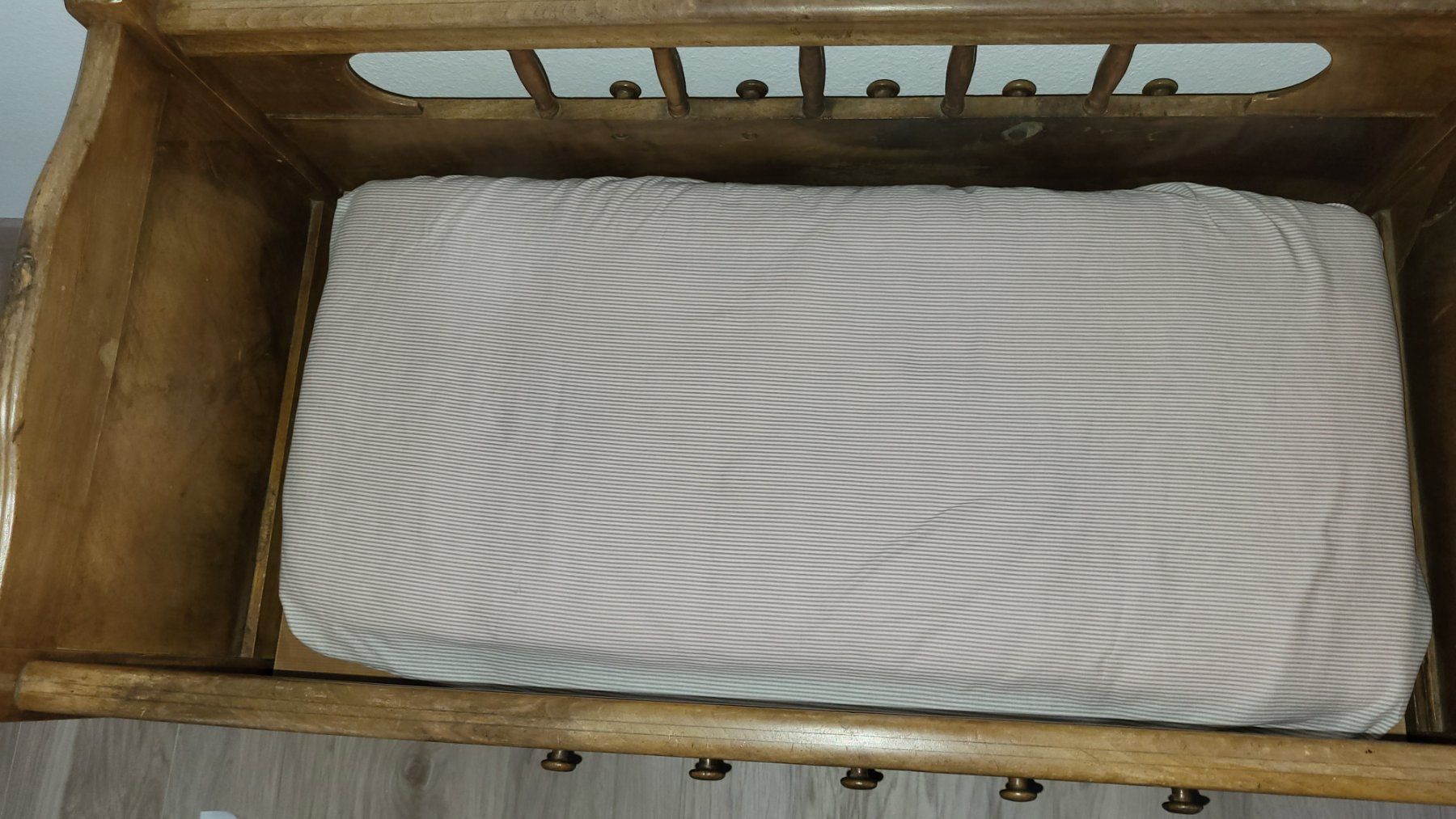 Lits: Altes Kinderbettli – D'occasion à Thun par eb7_85tk 3