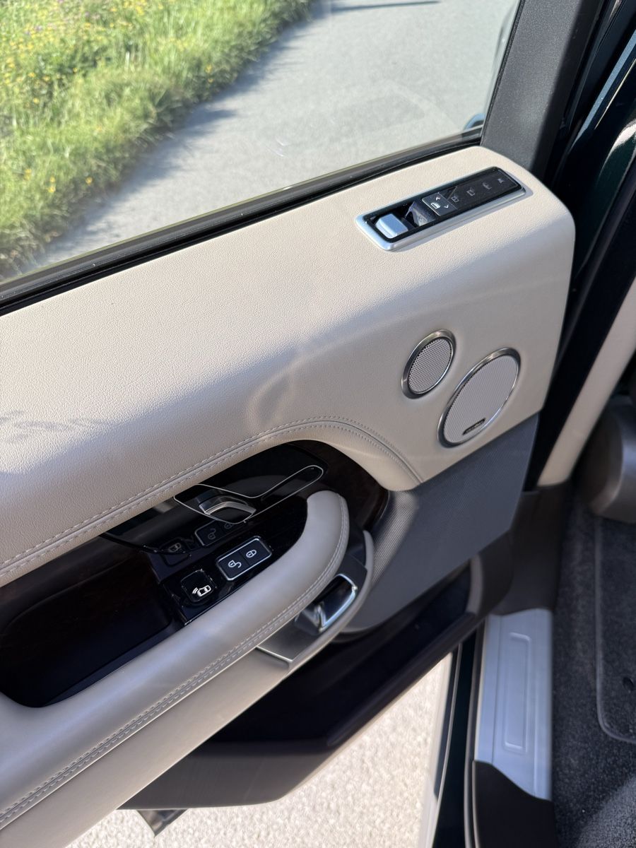 Land Rover Autos: Range Rover Land Rover 4.4 SDV8 Vogue – D'occasion à Diepoldsau par smakinator 4