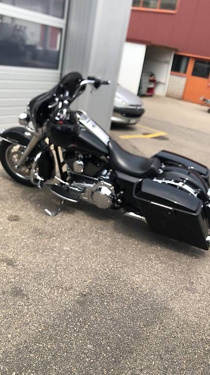 Touring: Harley Davidson  FLHRC Road King – D'occasion à St-Aubin-Sauges par fno_57kz
