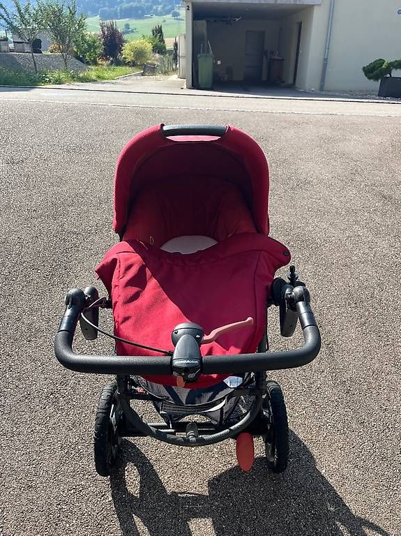 Poussette: Poussette trio de bébé comfort – D'occasion à Rebeuvelier par sk04