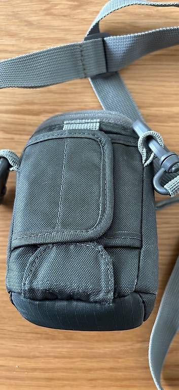 Lowepro Borse: Lowepro Kameratasche – Usato da Schlieren venduto da svex87 1