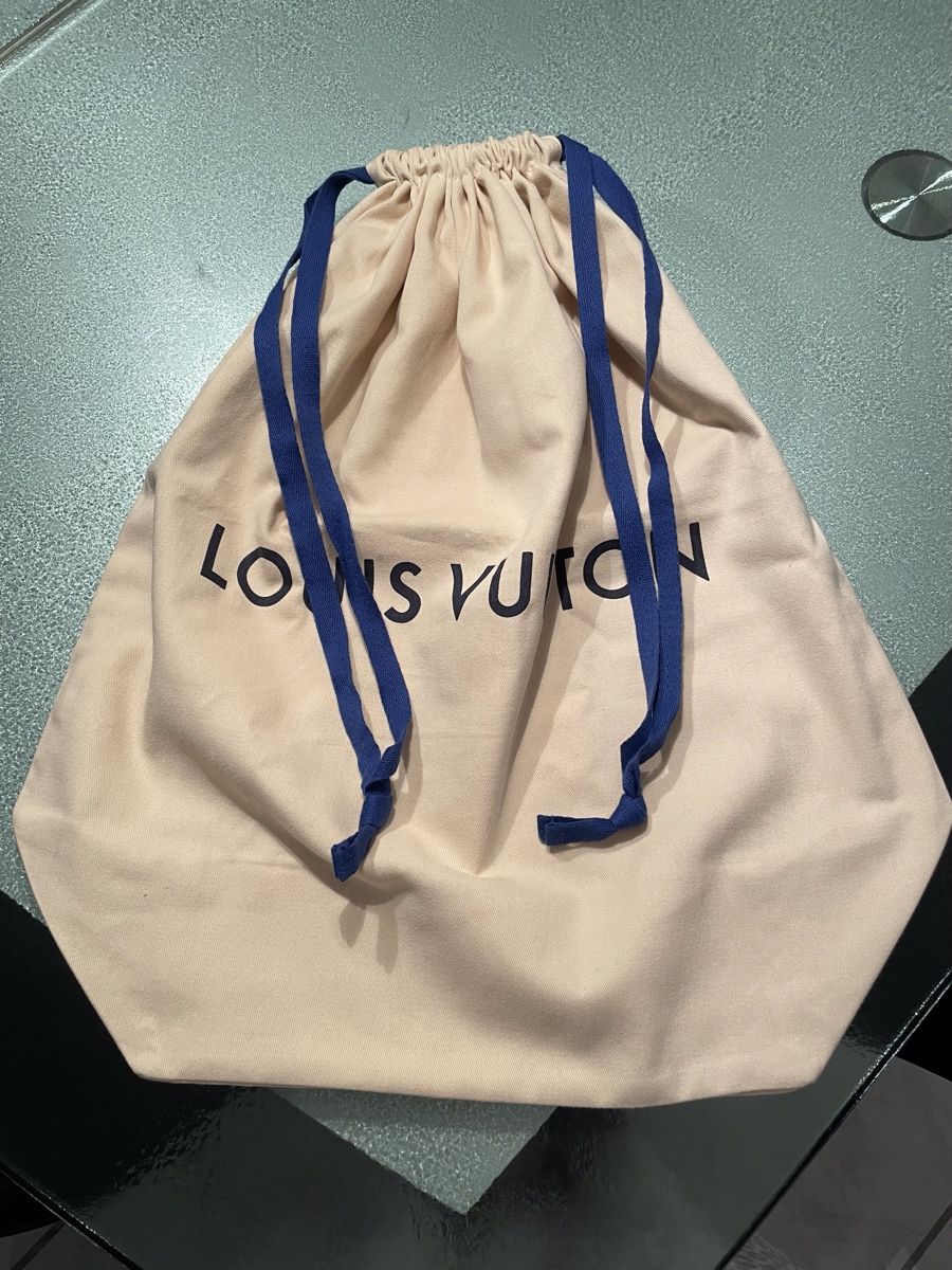 Louis Vuitton Borse da donna: LOUIS VUITTON STAUBBEUTEL STOFF – Nuovo e nell'imballaggio originale da Neuenhof venduto da Lara923 3