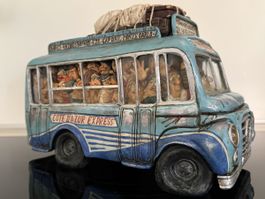 Guillermo Forchino Reisebus