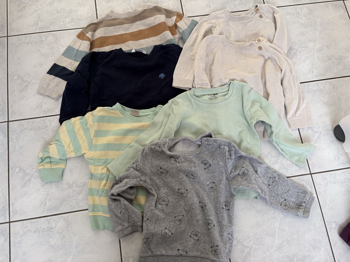 Lotti & Set di vestiti: 5 Baby Pullover div. Grössen  86-98 – Usato da Buchrain venduto da Sisi83 1