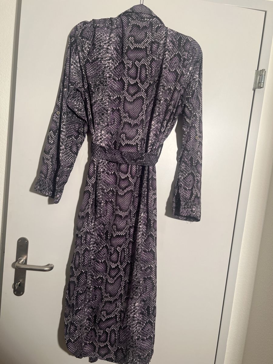 Vestiti: Schlangenmuster Hemdblusenkleid Gr. L Kleid – Nuovo (secondo la descrizione) da Winterthur venduto da tan_f66m 3