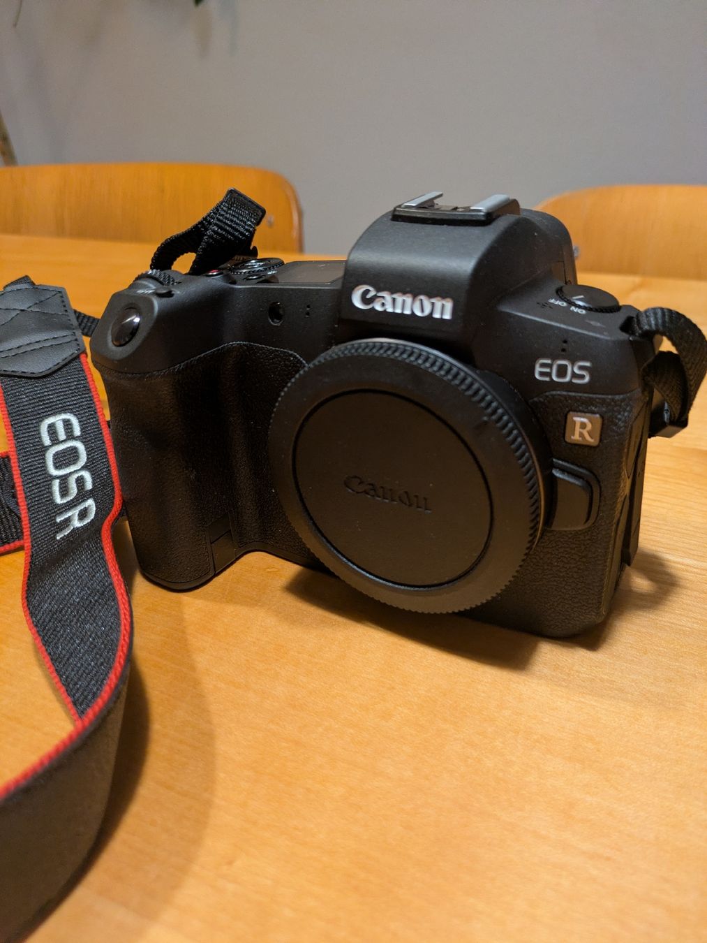 Canon Appareil photo: Canon EOS R Digitalkamera – D'occasion à Bern par Punjabi 2