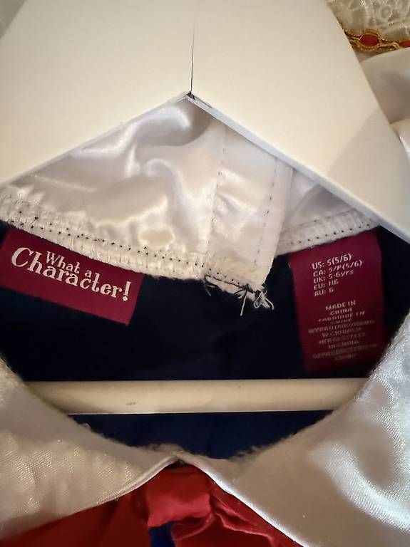 Costumes: Schneewittchen Kostüm Mädchen 116 cm – D'occasion à Thun par LiuBroda 4