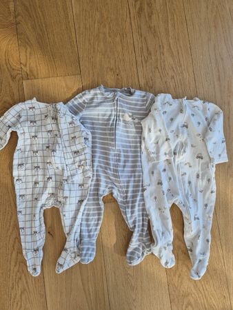 3 C&A Baby Schlafanzüge Grösse 68