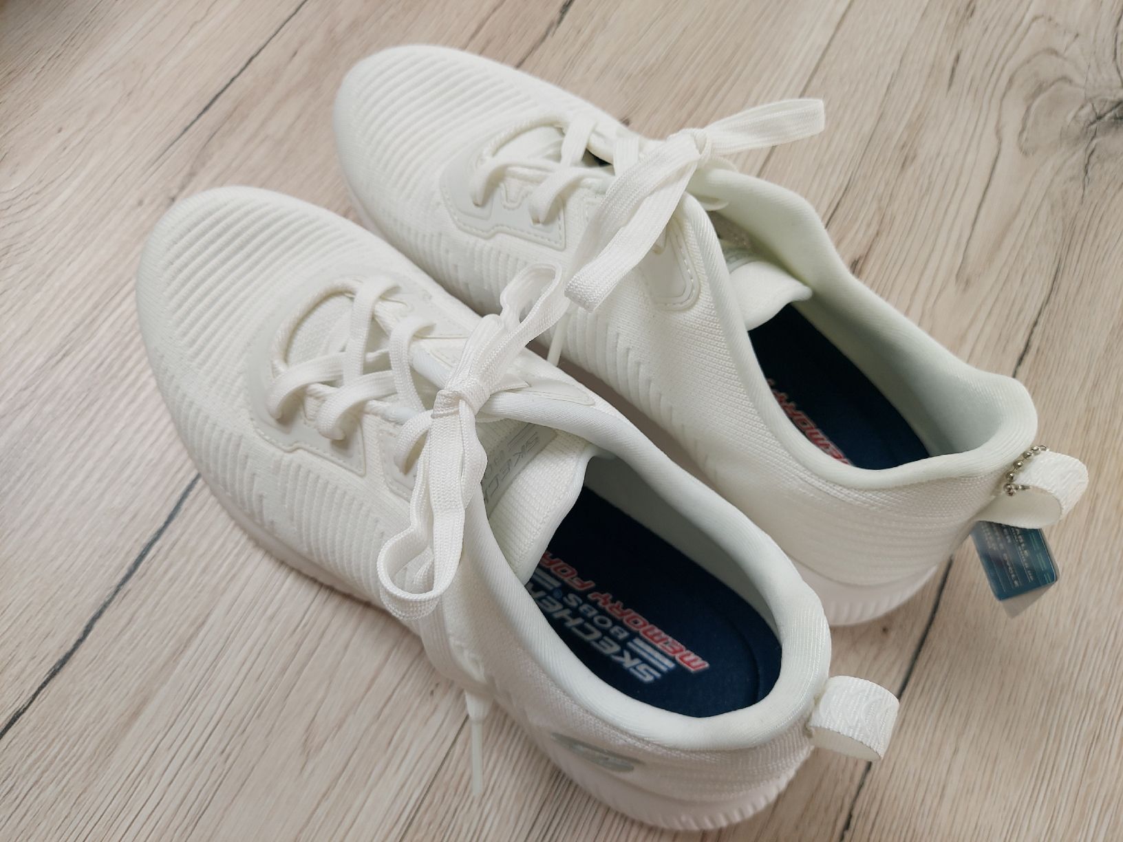Skechers Scarpe da donna: Skechers BOBS SQUAD - Sneaker low - white Grösse 38 – Nuovo e nell'imballaggio originale da Aedermannsdorf venduto da DaniB81 1