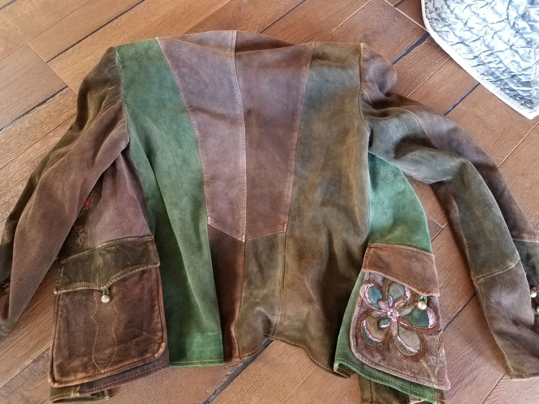 Meindl Giacche: Wunderschöne Meindl Wildlederjacke Tracht Grösse M – Usato da Lostorf venduto da MidnightRider59 7
