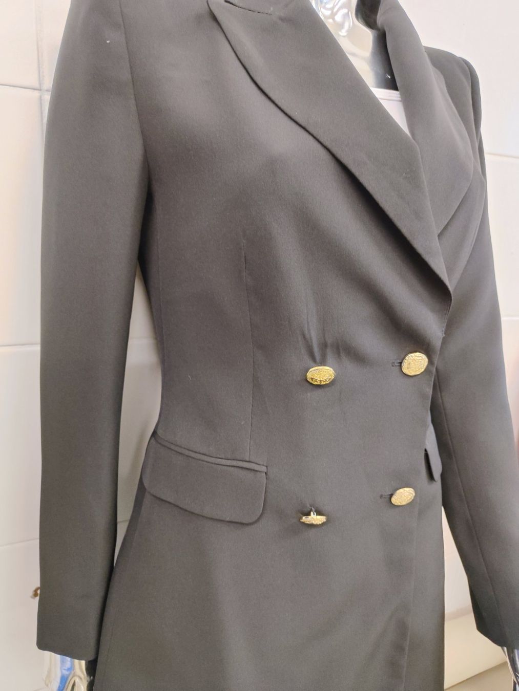 H&M Giacche: elegantes schwarze blazer gr 36 – Nuovo (secondo la descrizione) da Langnau am Albis venduto da Judithsebi 1