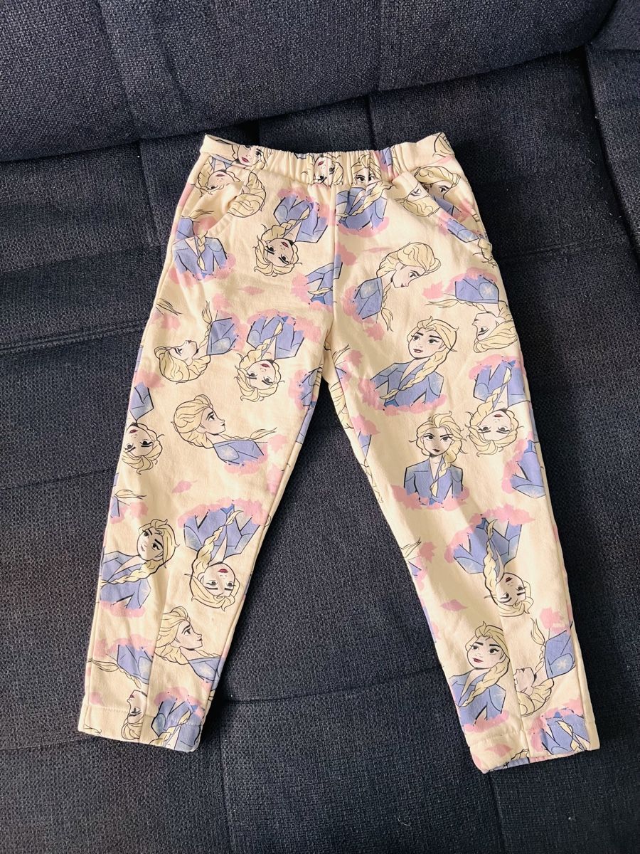 Pantaloni: Coole Frozen Hose und Pulli – Usato da Dietikon venduto da Laiijka
