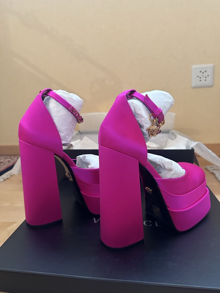 Versace Scarpe da donna: Versace Medusa Aevitas – Nuovo (secondo la descrizione) da Luzern venduto da ariazalea 4