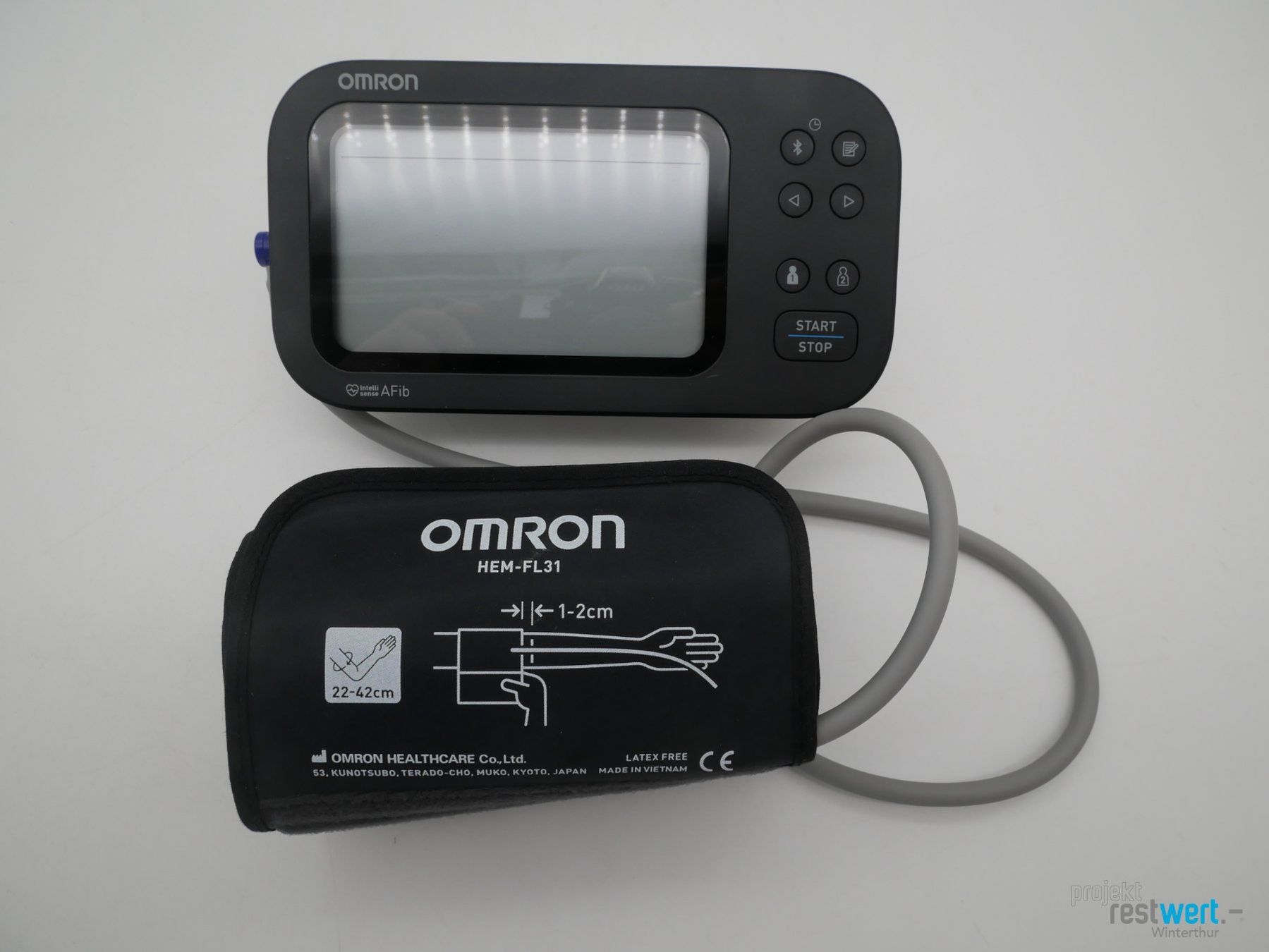Omron Appareils médicaux: OMRON M7 Intelli IT AFib Blutdruckmessgerät – Neuf (Voir description) à Winterthur par Restwert_Winterthur