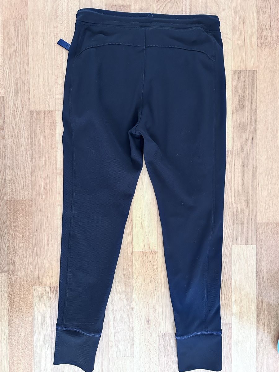 Jeans: Jeans MAC FUTURE – Usato da Schliern b. Köniz venduto da wandereaus 2