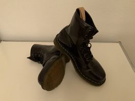Dr. Martens Schnürstiefel (NEU - ungetragen)