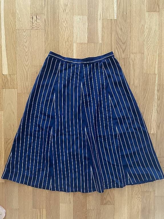 Gonne: Seidenjupe Vintage 36 / 38 – Usato da Zürich venduto da Lauraflor