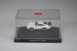 Herpa Porsche 911 Turbo Modellauto 1:87 mit Vitrine