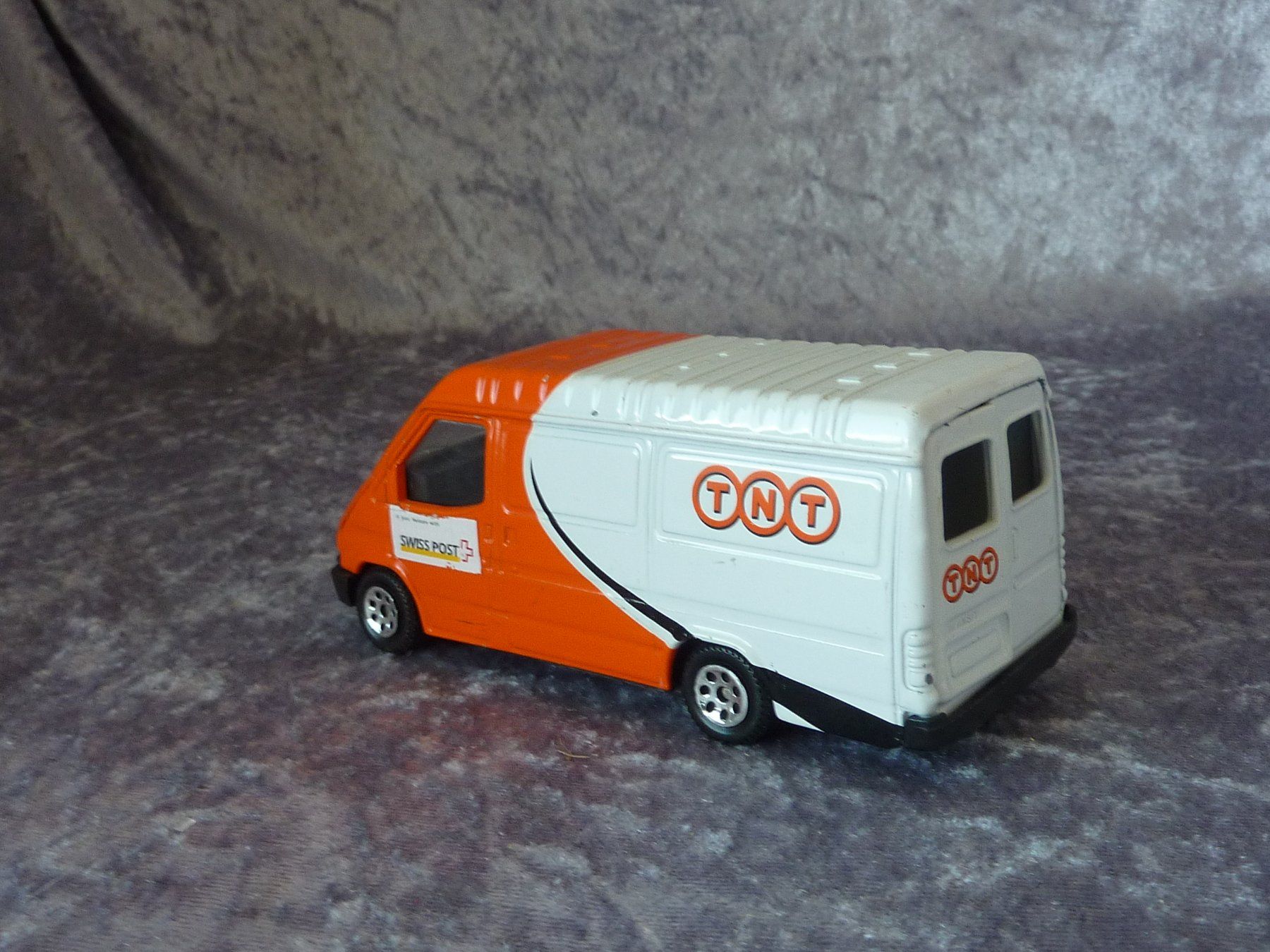 Corgi Toys Modellini d'auto: Ford Transit TNT  1:43 – Usato da Dürrenäsch venduto da modellautos4you 1