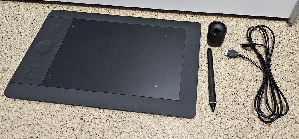 Wacom Intuos 5 touch M Tablet | Kaufen auf Ricardo