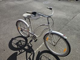 Weisses Damenfahrrad mit 3 Gängen - Perfekt für Sommer!