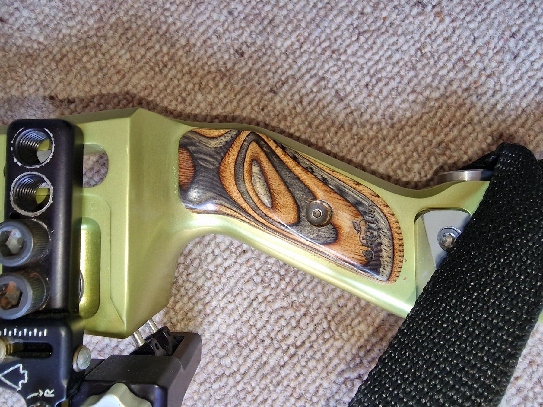Tiro con l'arco: Compound bow aluminium yellow with sight quiver – Usato da Eschenbach SG venduto da Hoerbys 5