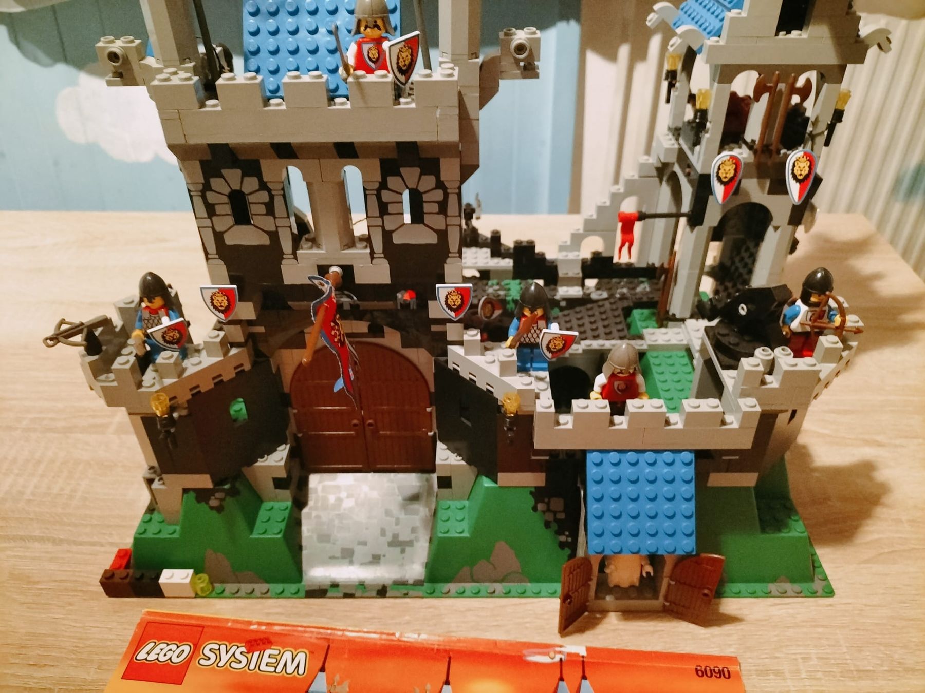 Lego Giocattoli: Lego Ritterburg 6090 – Usato da Langnau im Emmental venduto da Ramona910 3