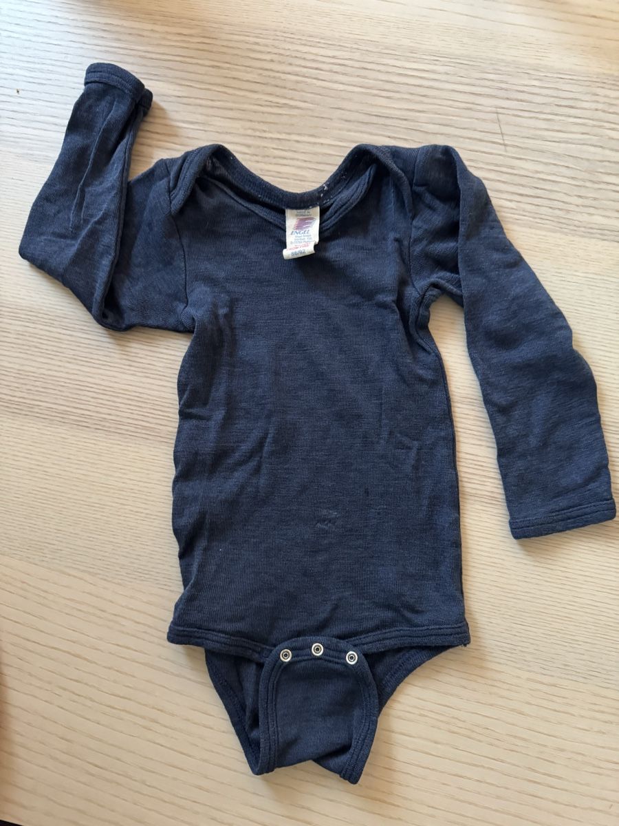 Biancheria intima: Wolle-Seidebody Engel – Usato da Ruswil venduto da Schnuggiputz01