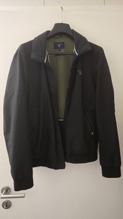Veste légère Gant, couleur noire. taille M