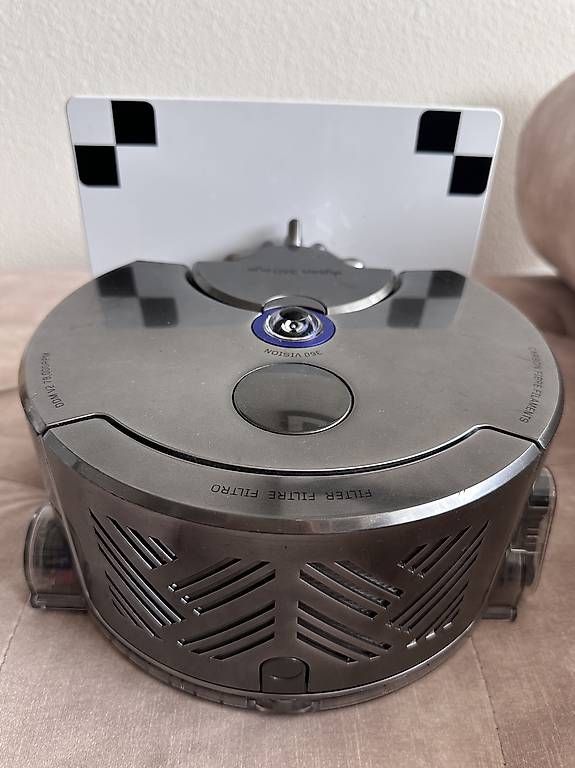 Dyson Aspirapolveri & Accessori: Dyson 360 Eye Staubsauger Roboter – Usato da Basel venduto da gue_d7dq