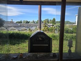 Pizza Ofen auf Gestell zum Rangieren