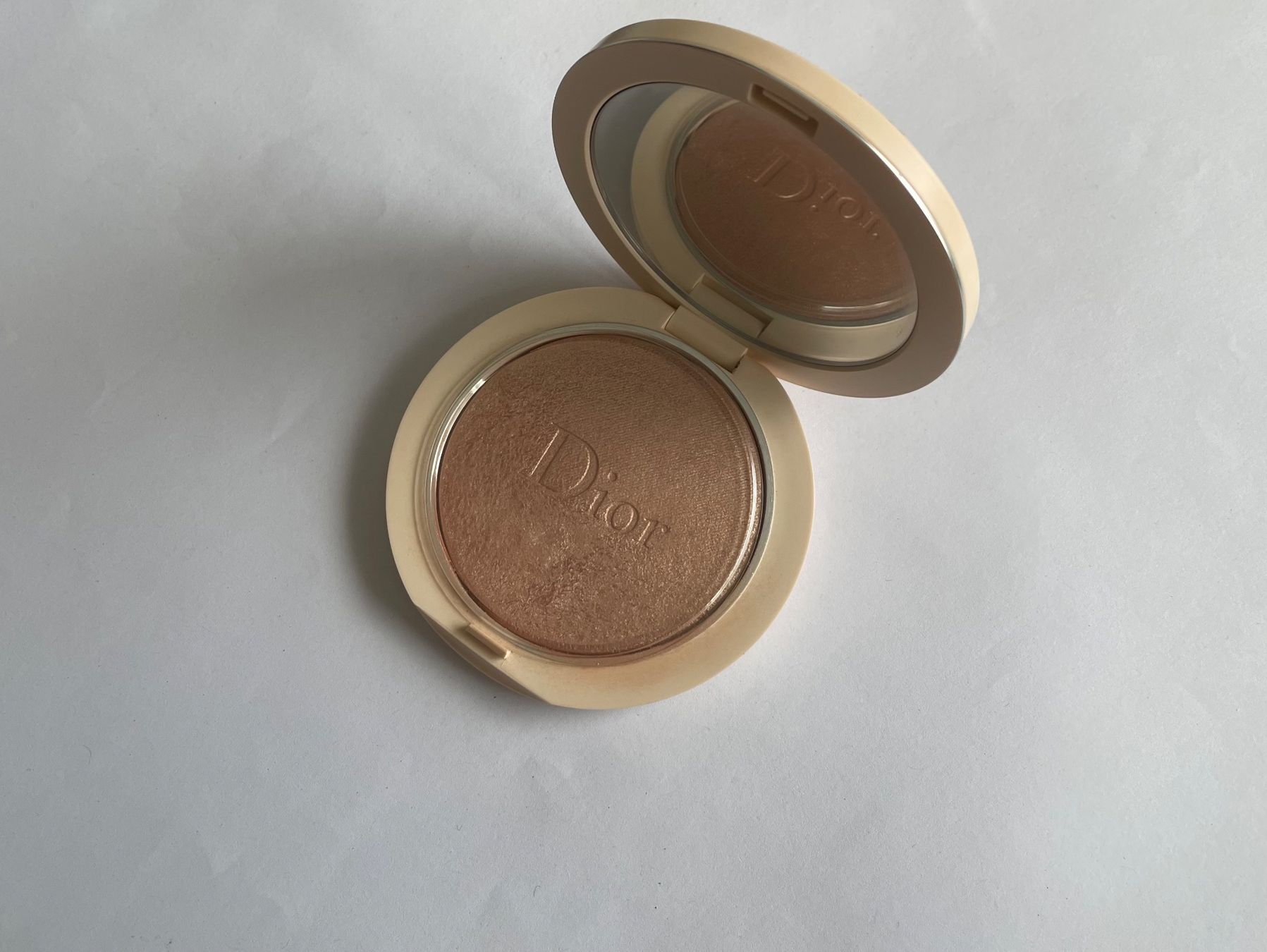 Dior Make-up: DIOR Highlighter Puder NP. 74.90 – Nuovo (secondo la descrizione) da Rüfenacht BE venduto da Milena_1 5