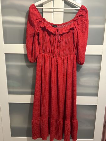 Sommerkleid rot mit Puffärmeln