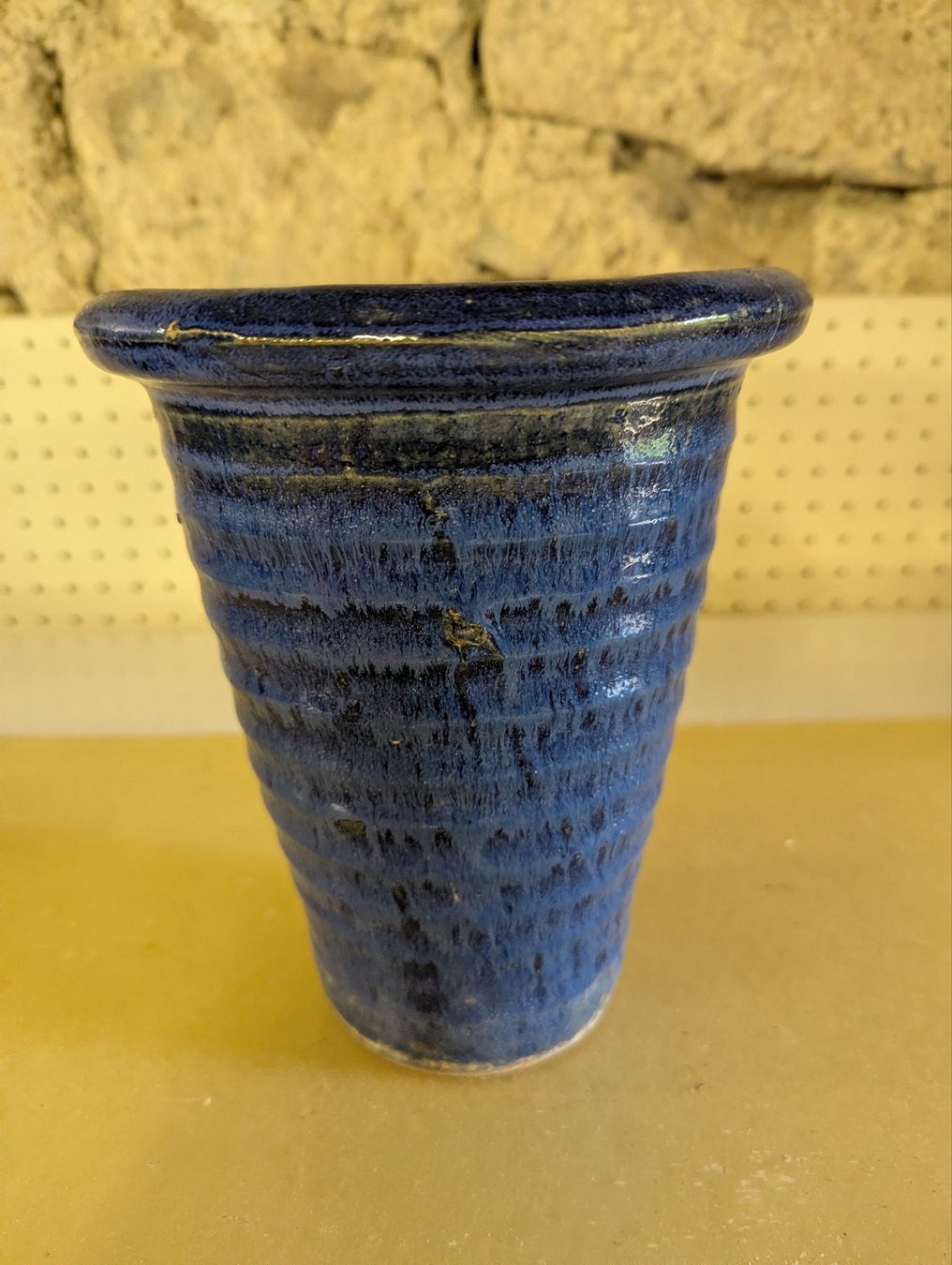 Blumentöpfe: Blauer Keramik Blumentopf 21cm hoch – Gebraucht aus Goldingen von YouAreMySunshine